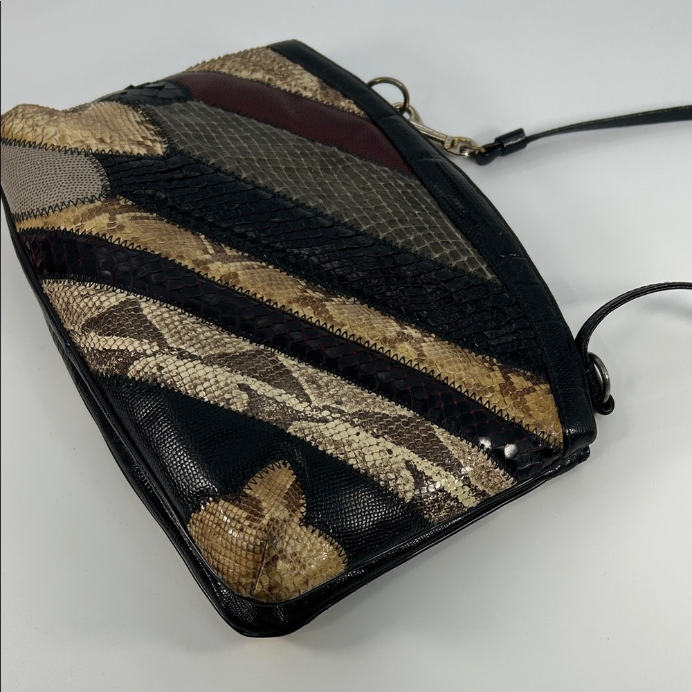 Elegant Patchwork Crossbody Bag - Picture 11 of 16
